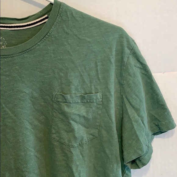 ☀️4/$30☀️ Pocket t shirt large - Picture 1 of 4